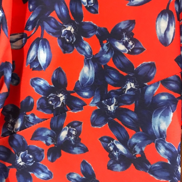 Vestire Plunge Neck Printed Dress - Red, White, Blue - Size 2/4 - Picture 5 of 5